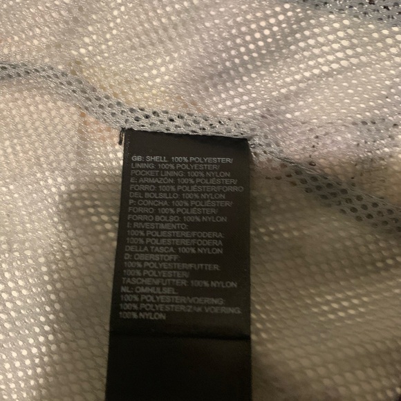 The North Face Kids Green Camo Raincoat - Picture 9 of 9